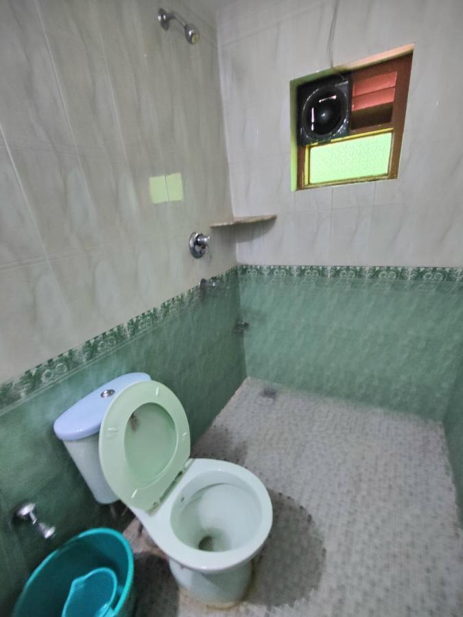 Menezes House Hotel ปณชี ภายนอก รูปภาพ